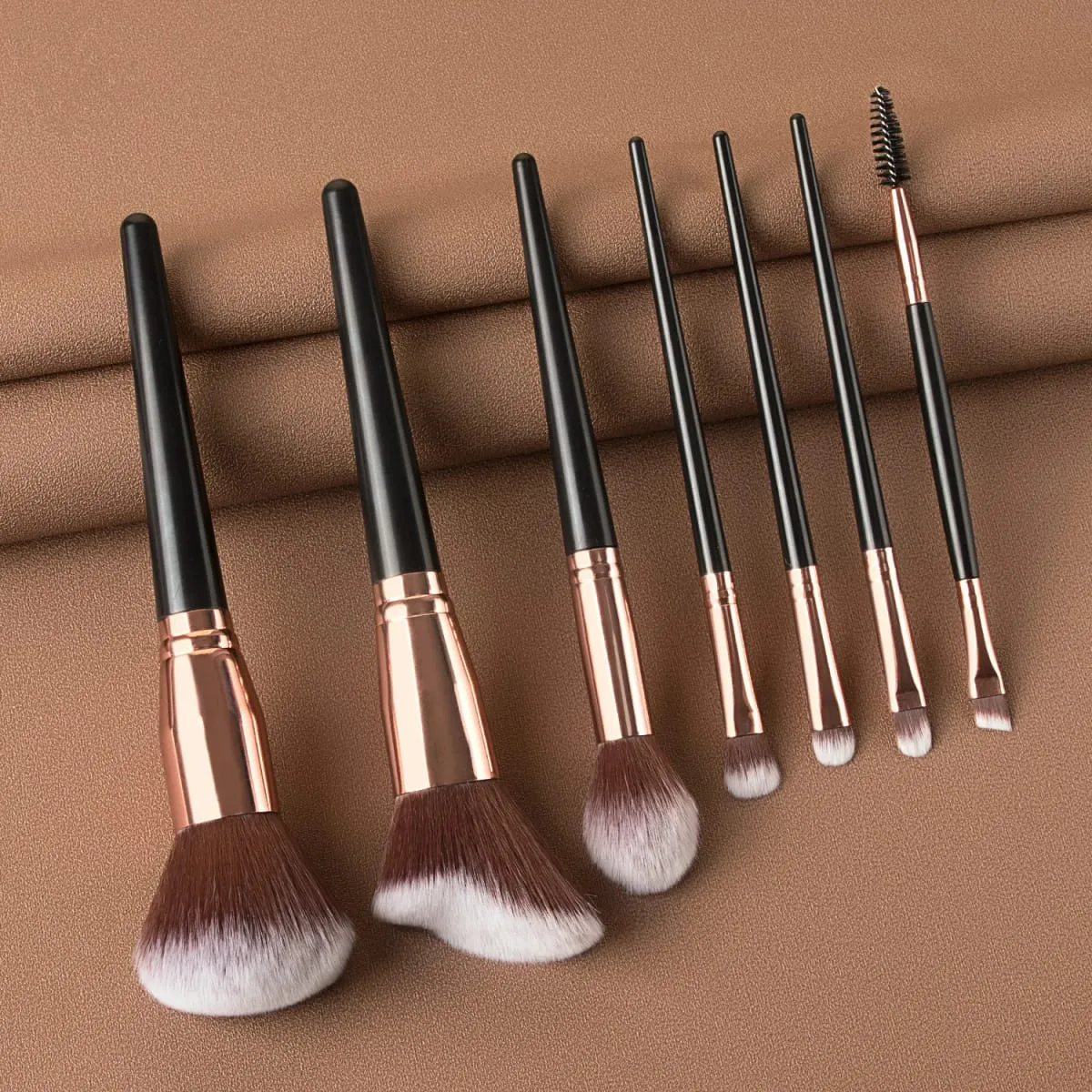 15 Buah Set Kuas Rias dengan Tas Bedak Eye Shadow Foundation Bibir Alat Kecantikan Profesional Kuas Rias