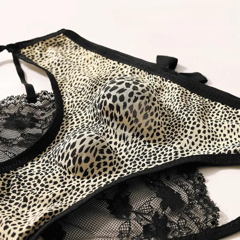 Men's Sexy Underwear Hollow Lace Back Sheer Panties Ice Silk Leopard Printed 3D Bullet Separation Pouch Sissy Underwear