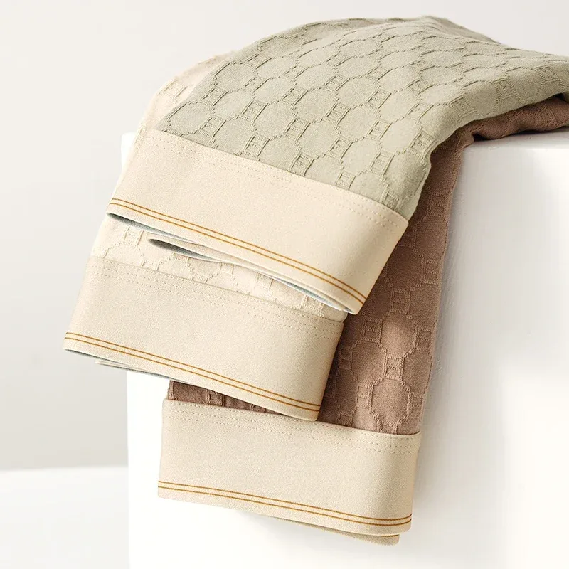 Fashion Men's Underwear Breathable and Comfy Pure Cotton Knit Briefs