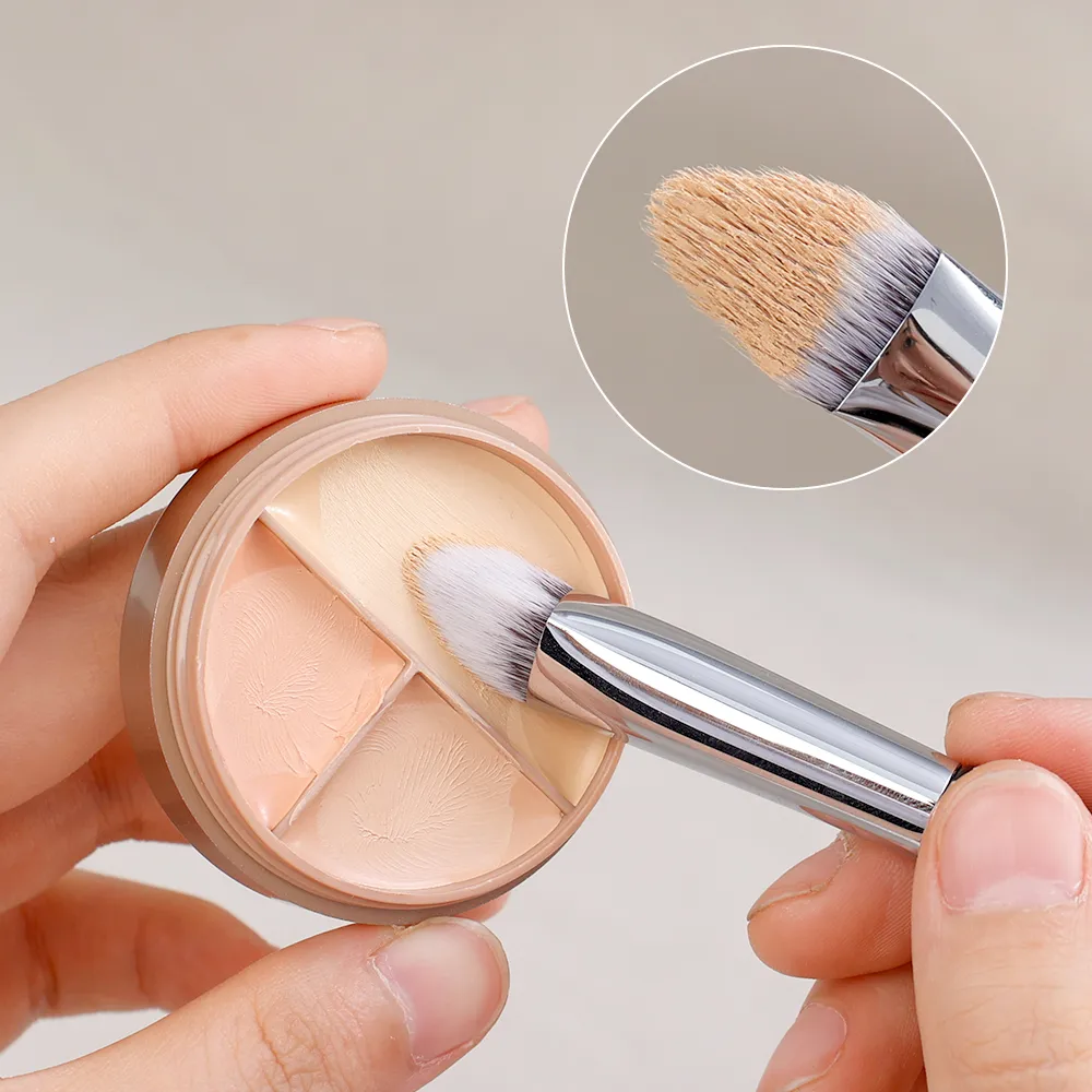 1Pcs Triangle Cone Concealer Brush Lacrimal Sulcus Cover Dark Circles Concealer Makeup Brushes Propesyonal na Makeup Beauty Tools