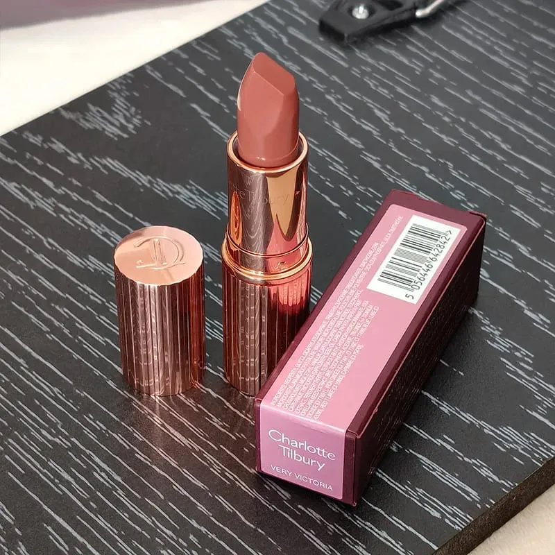 Νέο Charlotte Tilbury Two Color σε σχήμα καρδιάς Powder Blusher Setting Spray Oil Control Powder Blusher Air Cushion Pen Cosmetic