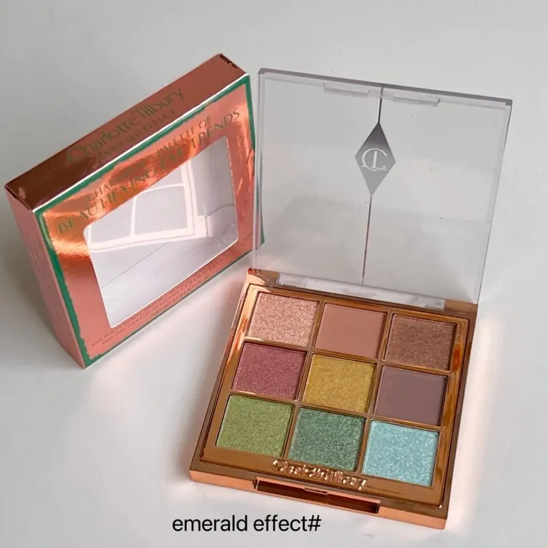 Charlotte Tilbury Cosmetics Flawless Liquid Highlighter Ενυδατώνει την επιδερμίδα Πολυτελής Παλέτα Σατέν-ματ Shimmer Μεταλλικά φινιρίσματα