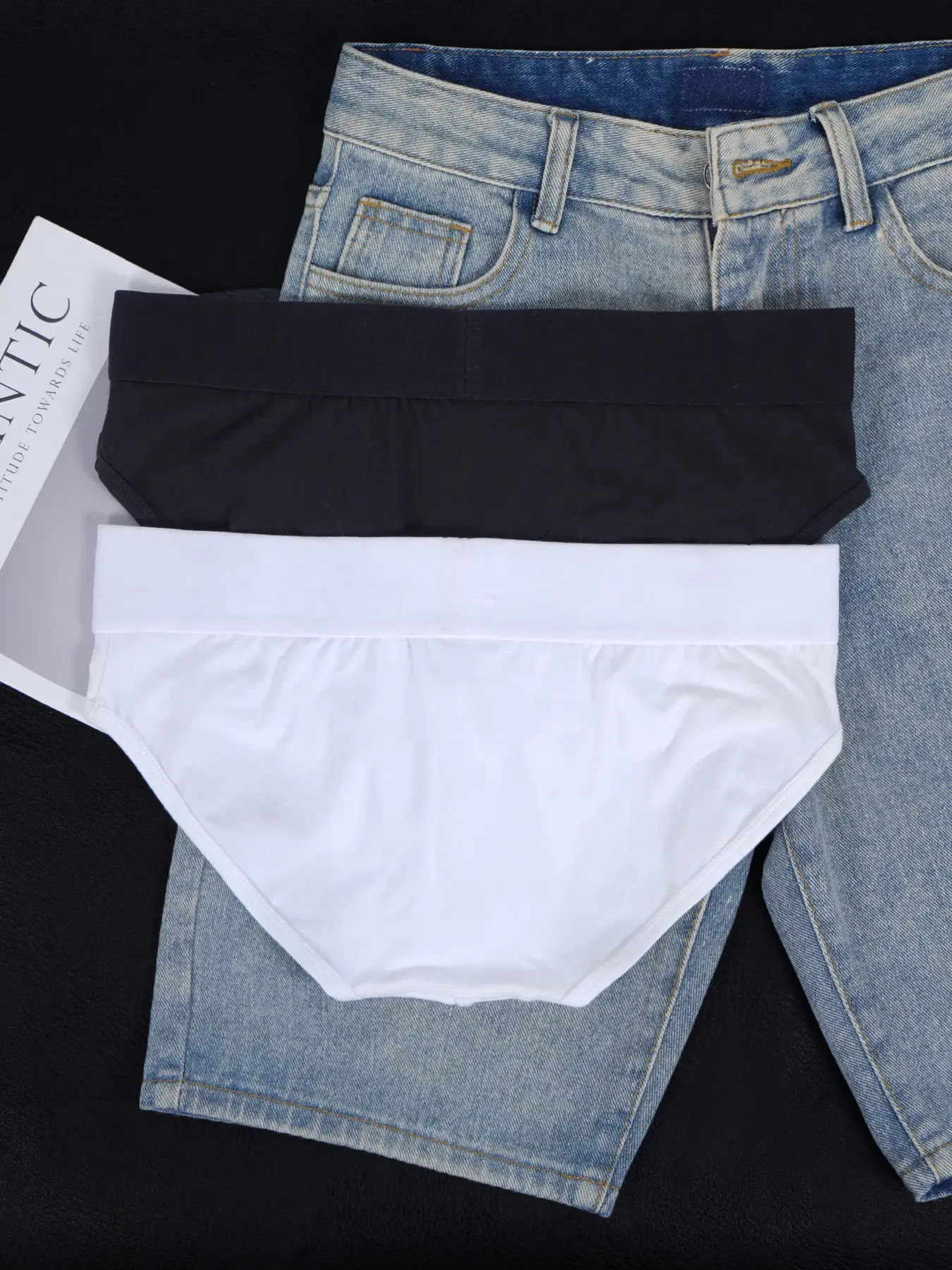 2 PCS Men's Cotton Briefs U Convex Pouch Soft Skin-Friendly Sexy Underwear
