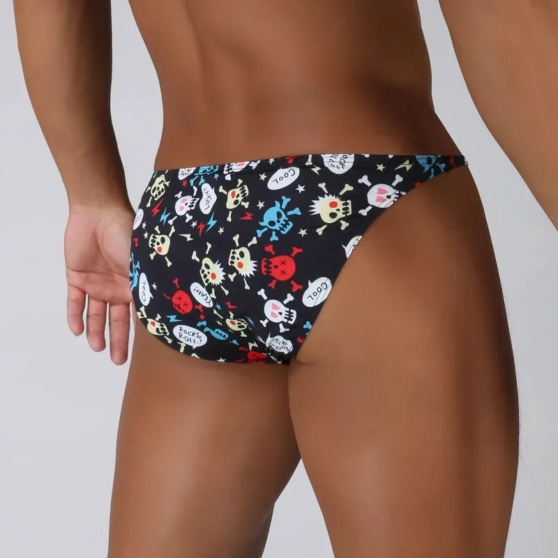Men's Sexy Swim Briefs Maillot De Bain Bikini Swimsuit With Cool Funny Skull Print for Surf Beachwear Swimming Trunks