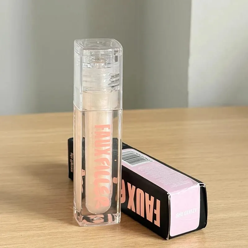 Το δημοφιλές Lip Gloss είναι λείο και εύκολο στην εφαρμογή Ματ αντικολλητικό Cup Powder Is fine and μακράς διαρκείας Μακιγιάζ 4 Color Blusher