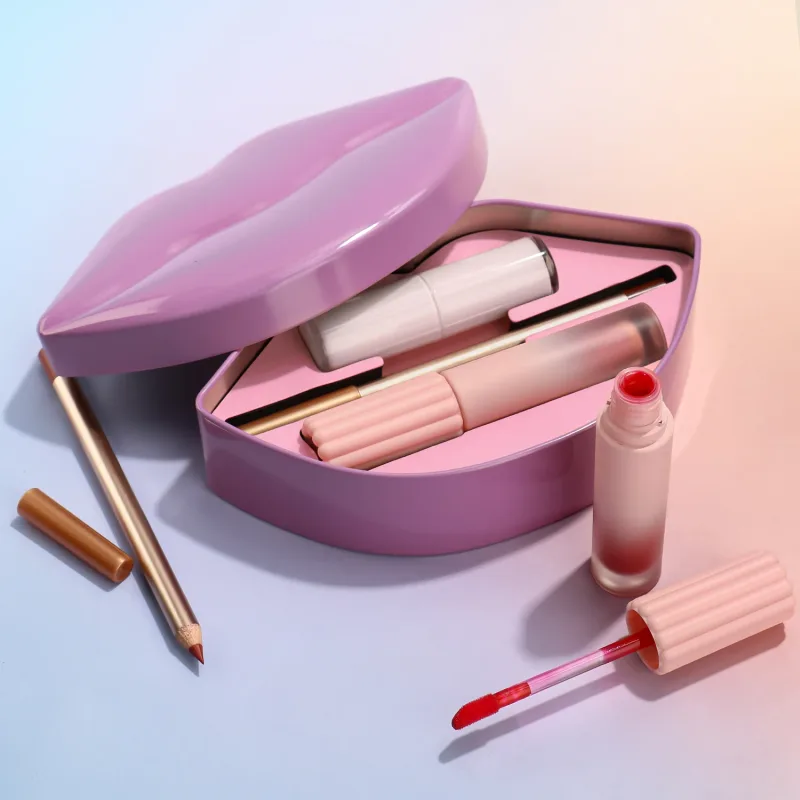 Κιτ μακιγιάζ χειλιών Private Label Lip Gloss Pencil Liner Balm Ματ γυαλιστερό Σετ lipgloss Χονδρική 3 σε 1 Κουτί δώρου
